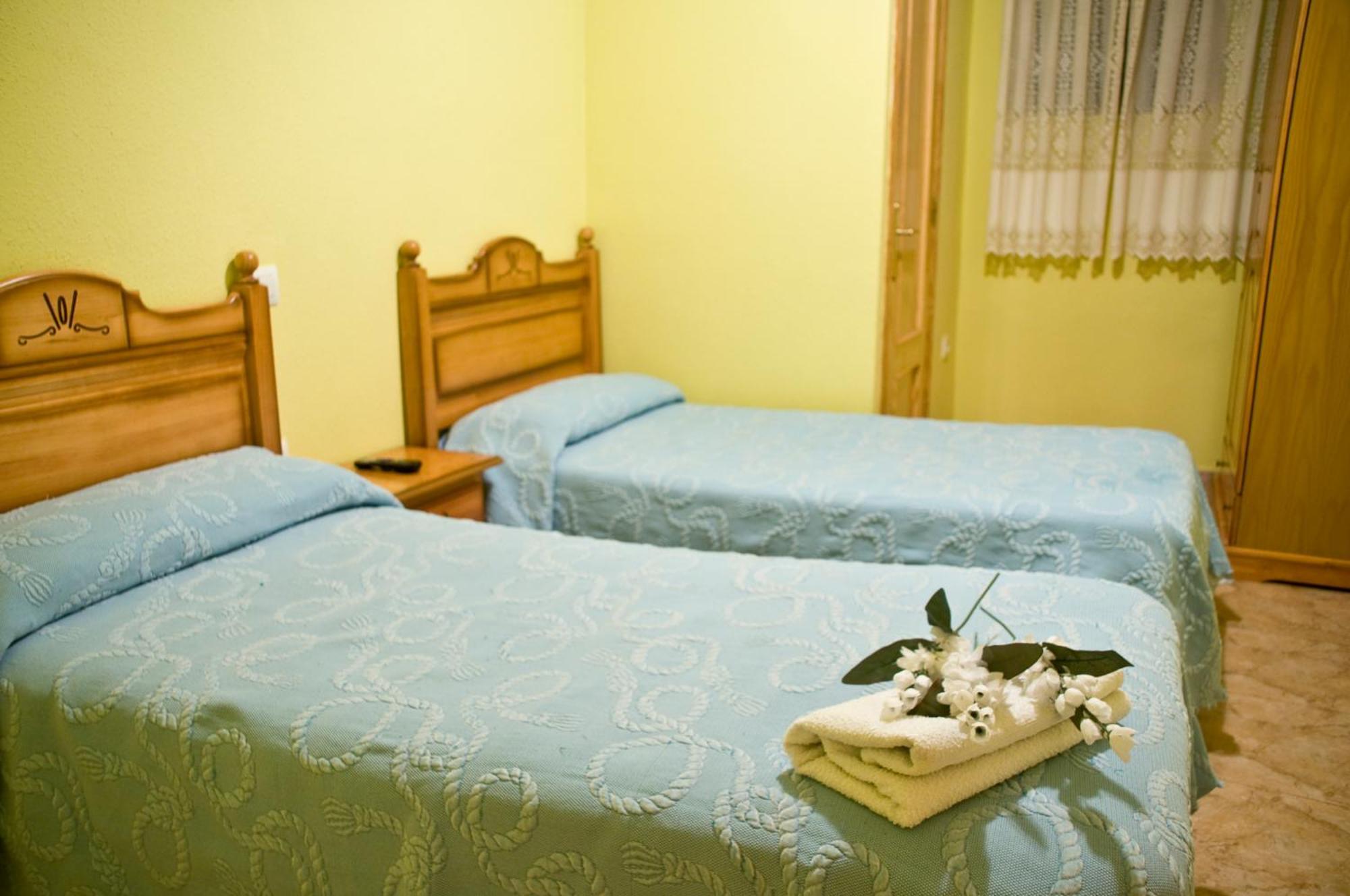 Pension Aries II Cuenca  Exterior foto